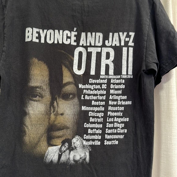 Beyonce Jay-Z OTR II 2018 Tour Rap R&B Concert Merch Black Graphic T-Shirt - Picture 6 of 6